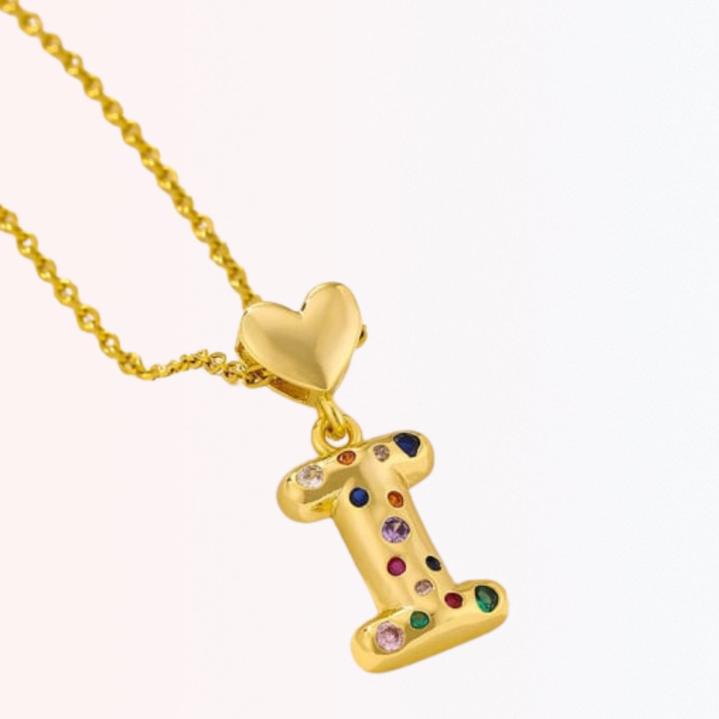 Collar con Charm de Letra con Colores en Stainless Steel Dorado 18K