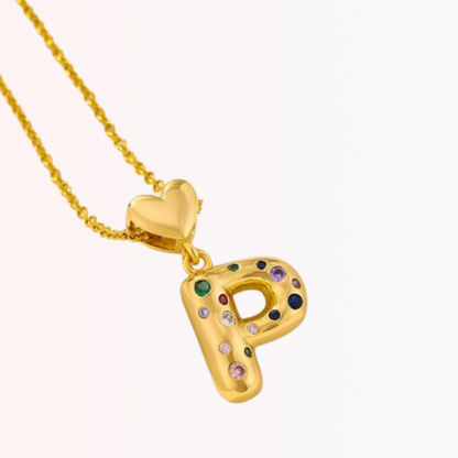 Collar con Charm de Letra con Colores en Stainless Steel Dorado 18K