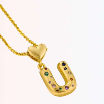 Collar con Charm de Letra con Colores en Stainless Steel Dorado 18K