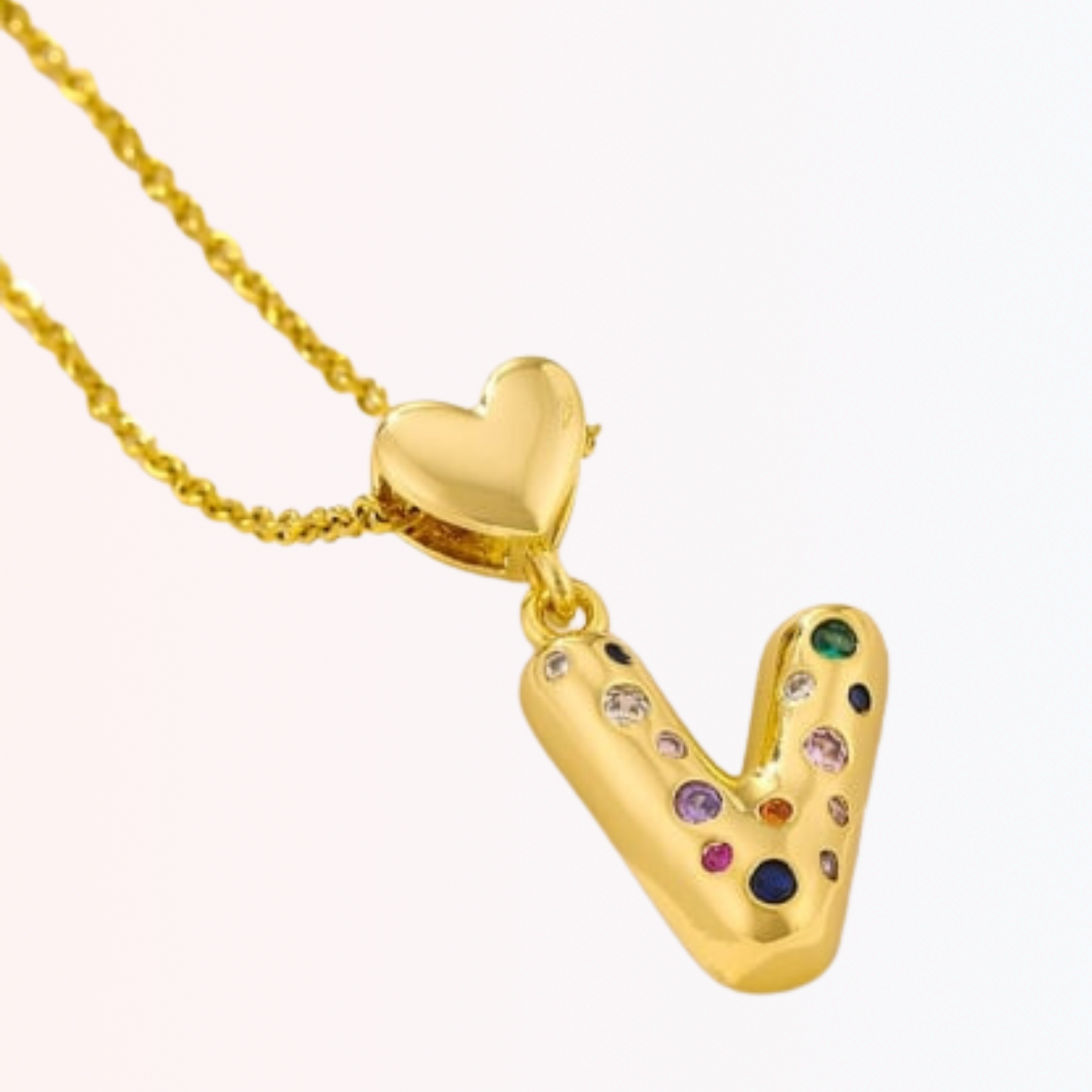 Collar con Charm de Letra con Colores en Stainless Steel Dorado 18K