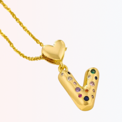 Collar con Charm de Letra con Colores en Stainless Steel Dorado 18K