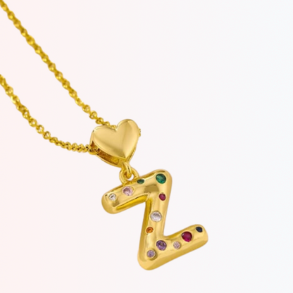 Collar con Charm de Letra con Colores en Stainless Steel Dorado 18K