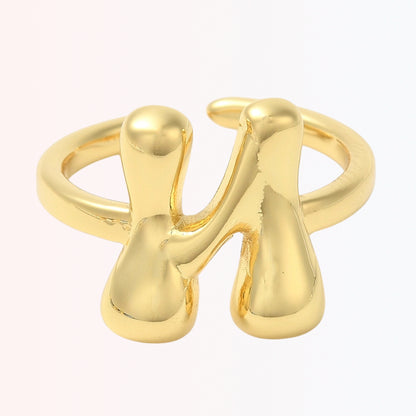 Sortija Ajustable con Iniciales A-Z en Brass Dorado 18K
