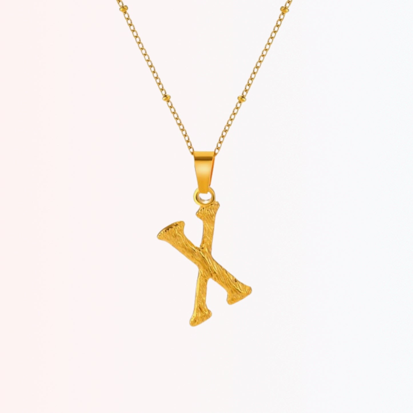 Collar con Inicial Minimalista en Stainless Steel Dorado 18K