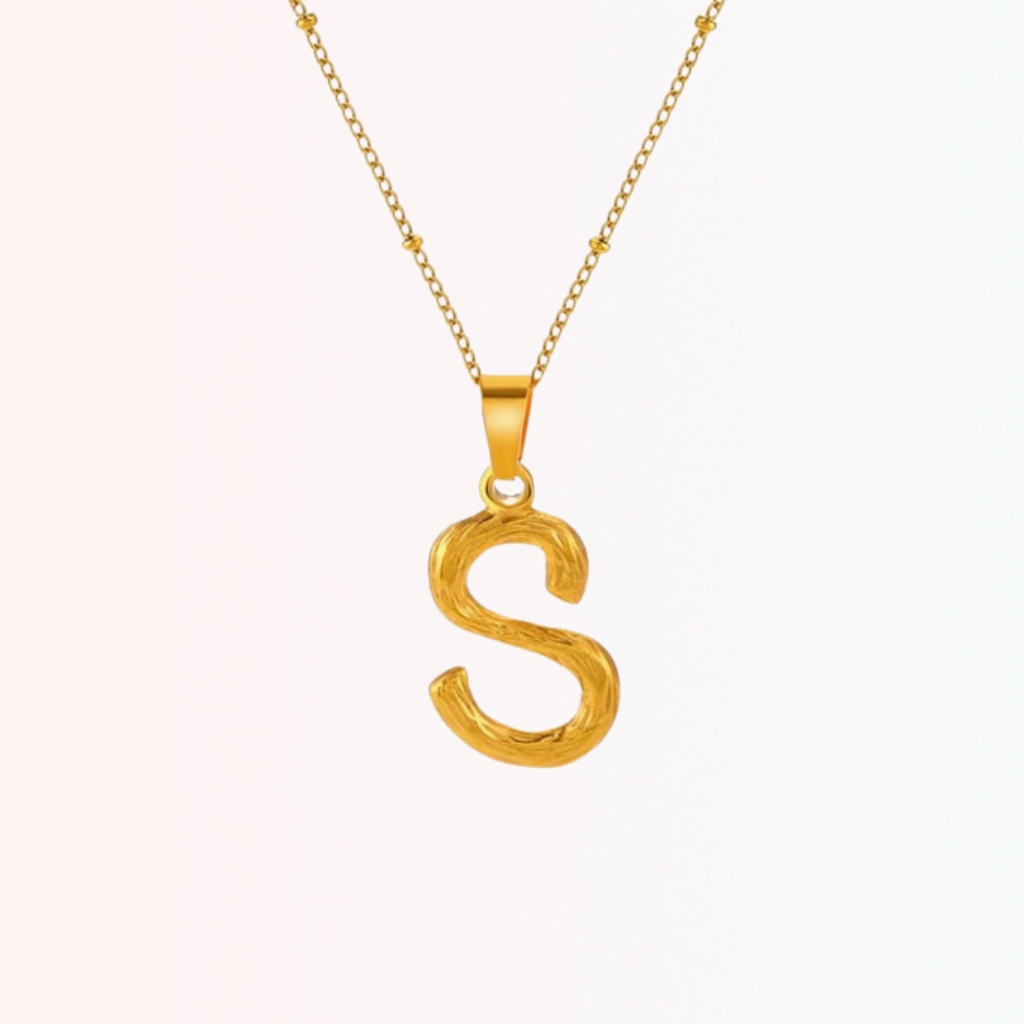 Collar con Inicial Minimalista en Stainless Steel Dorado 18K