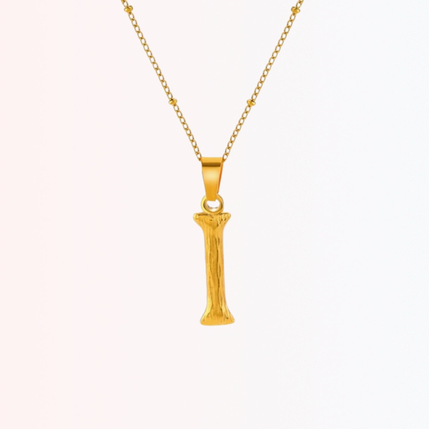 Collar con Inicial Minimalista en Stainless Steel Dorado 18K