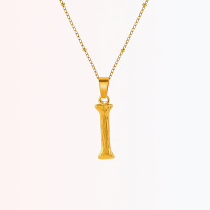 Collar con Inicial Minimalista en Stainless Steel Dorado 18K