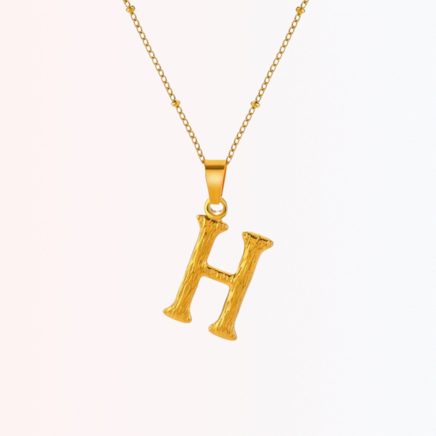 Collar con Inicial Minimalista en Stainless Steel Dorado 18K