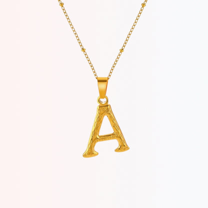 Collar con Inicial Minimalista en Stainless Steel Dorado 18K