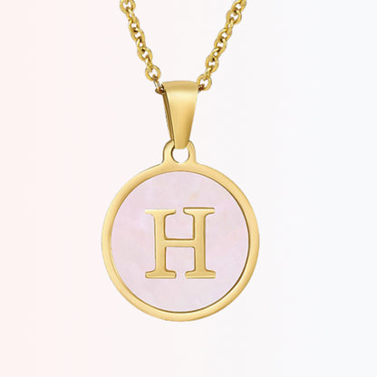 Collar con Charm de Inicial en Chapa Rosada en Stainless Steel Dorado 18K