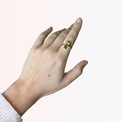 Sortija Ajustable con Iniciales A-Z en Brass Dorado 18K
