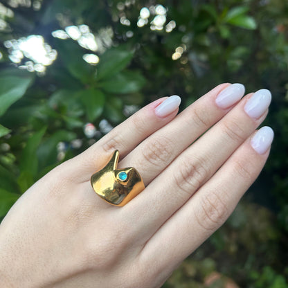 Sortija de Banda Geométrica con Zirconia Cúbica en Stainless Steel Dorado 18K
