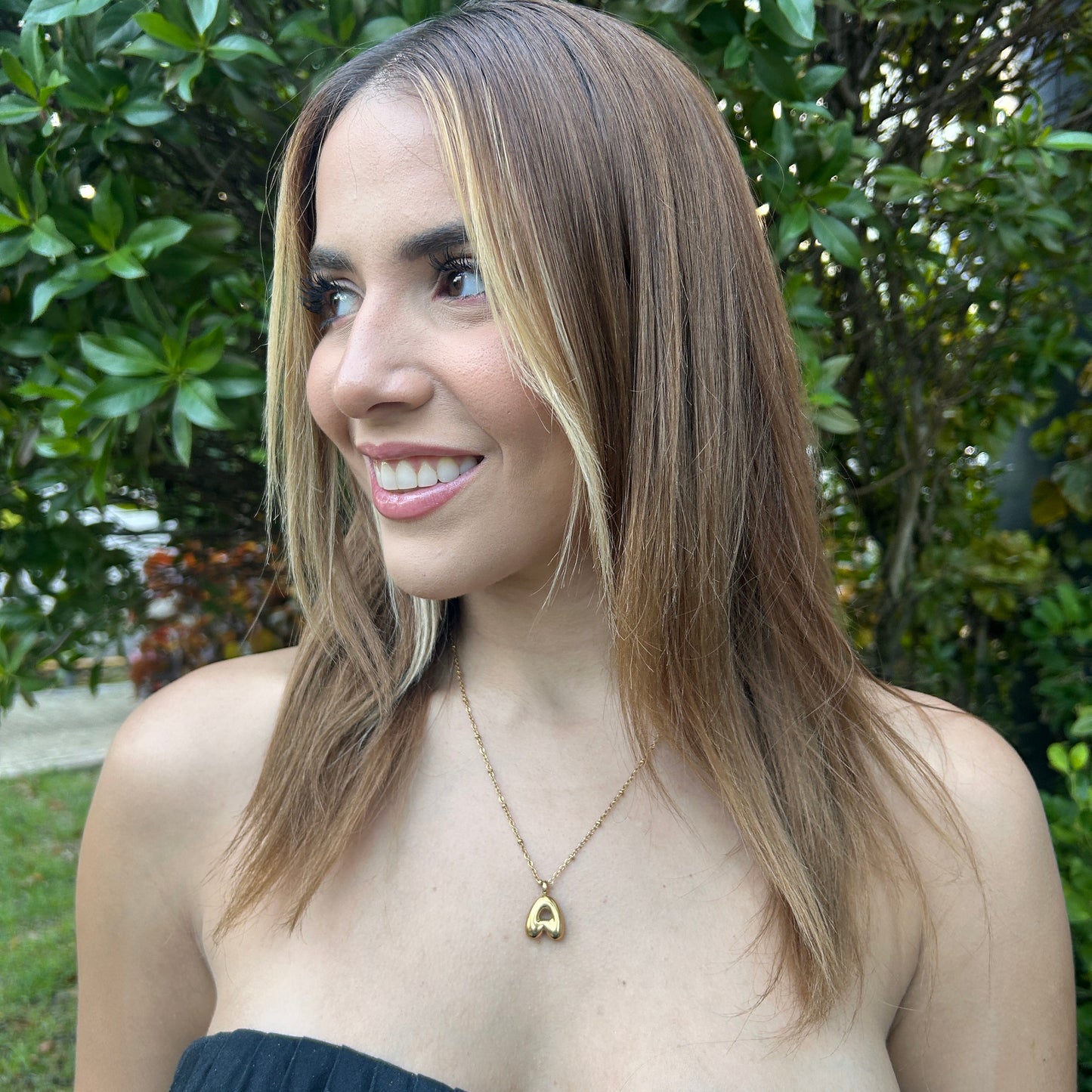 Collar con Inicial en Stainless Steel Dorado 18K
