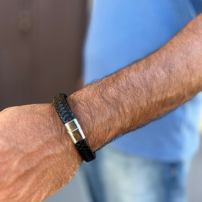 Pulsera de Cuero Trenzado con Cierre Magnético de Stainless Steel