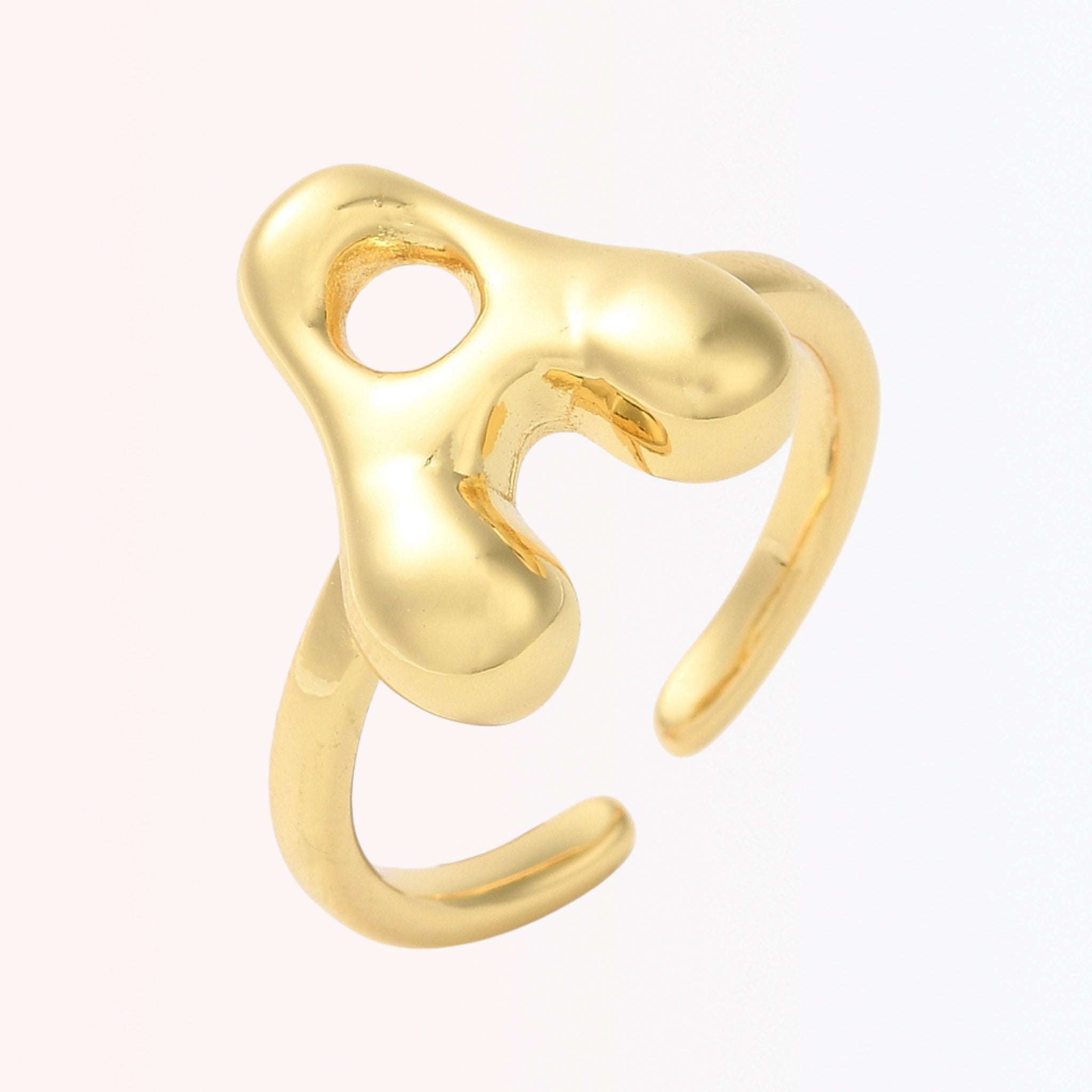 Sortija Ajustable con Iniciales A-Z en Brass Dorado 18K – Kyra